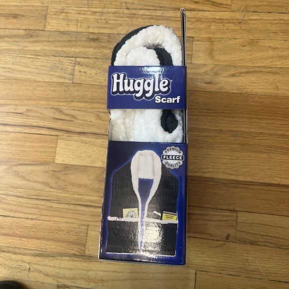 Ontel Huggle Scarf- One Size In Grey NWT Ultra-plush fabric - Super Soft - Picture 2 of 4